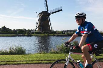 American Ambassadors Explore the Netherlands by Bike