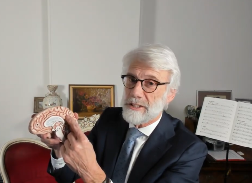 Webcast with Neuropsychologist Erik Scherder Webcast with Neuropsychologist Erik Scherder