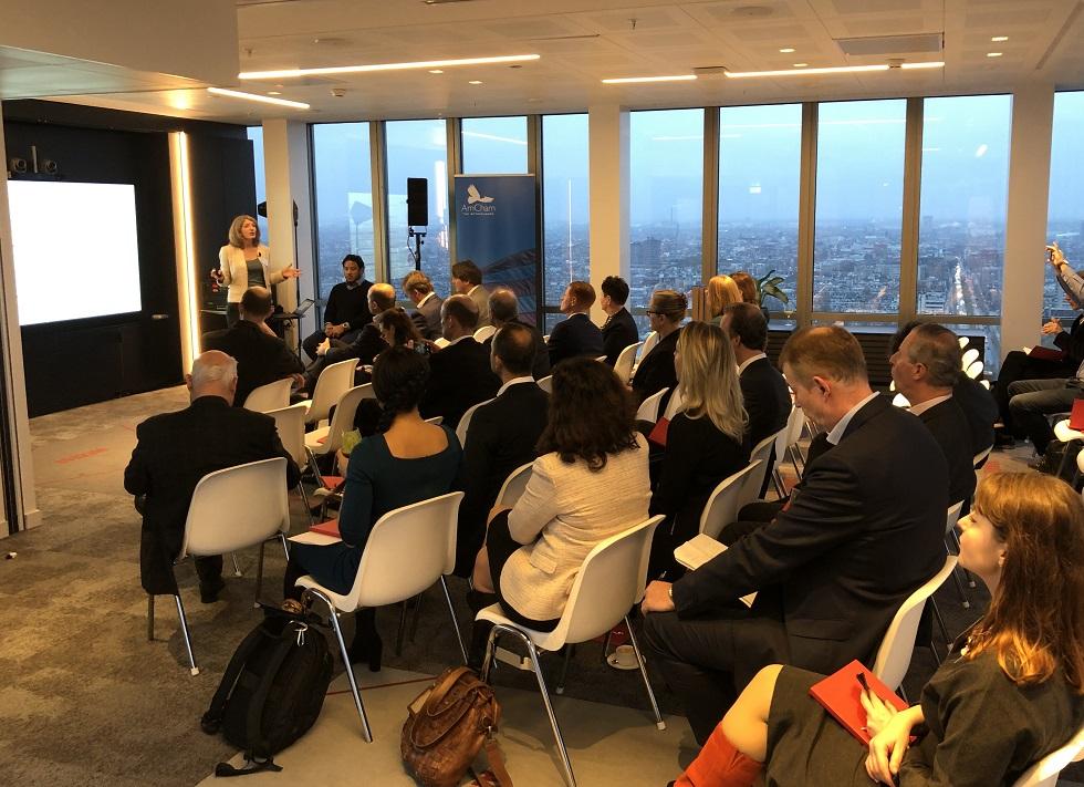 Breakfast Session Bain & Company: Transforming Business for a Sustainable Economy Breakfast Session Bain & Company: Transforming Business for a Sustainable Economy