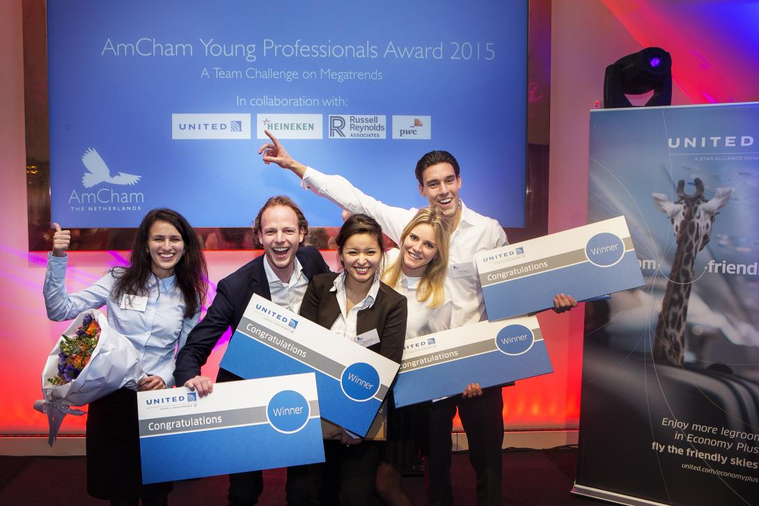 AmCham Young Professionals Award 2015 Awarded to Team Preventics of Diversey AmCham Young Professionals Award 2015 Awarded to Team Preventics of Diversey